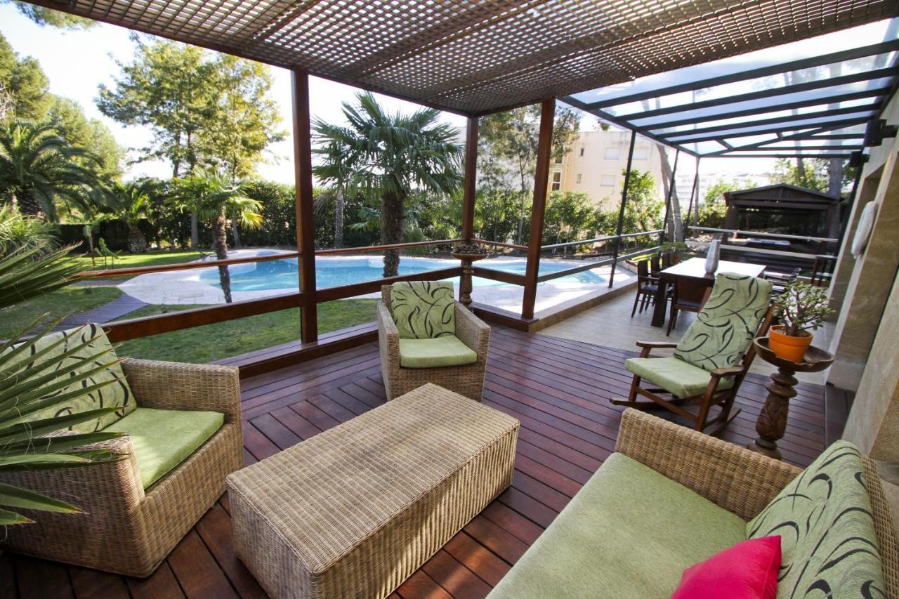 New Play Lake Villa Salou Exterior photo
